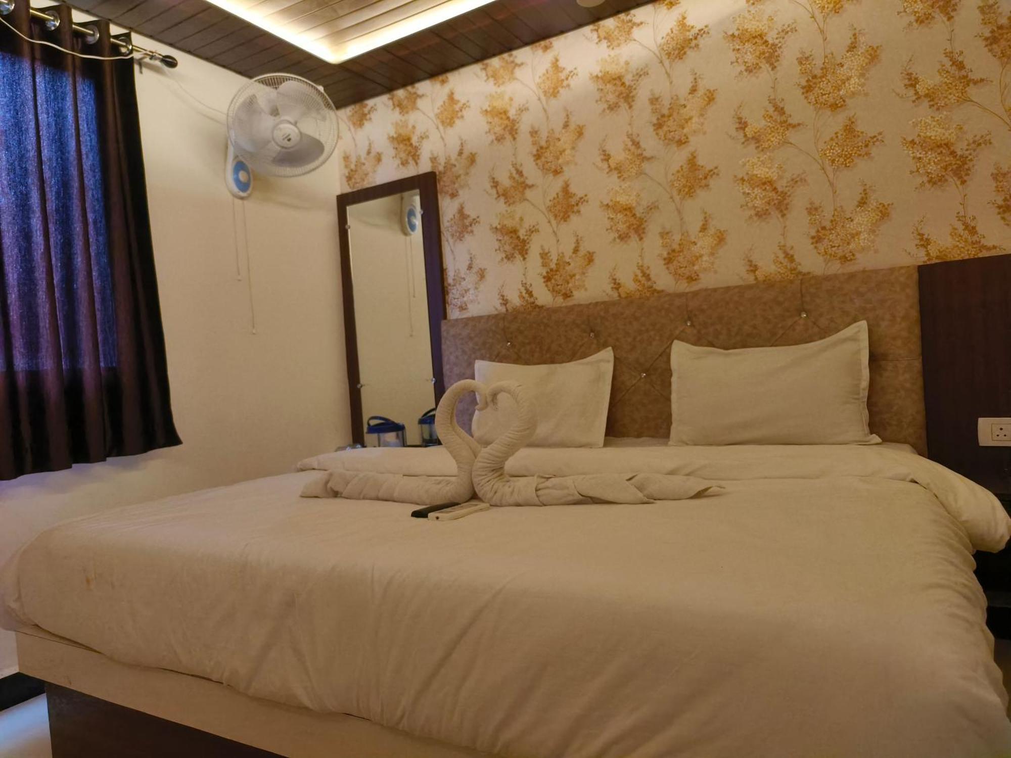 Hotel Jain Shree Уджайн Екстериор снимка