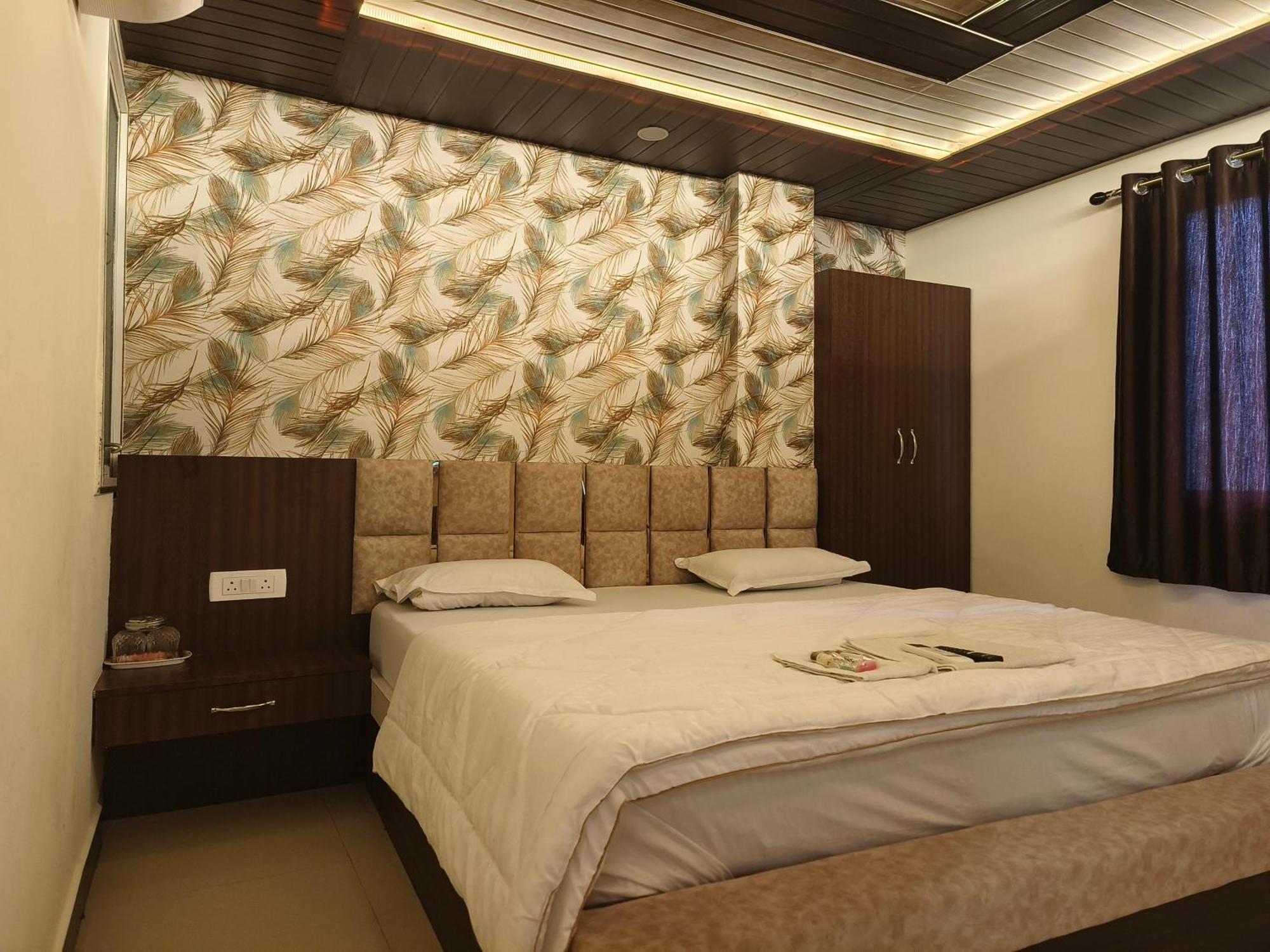 Hotel Jain Shree Уджайн Екстериор снимка