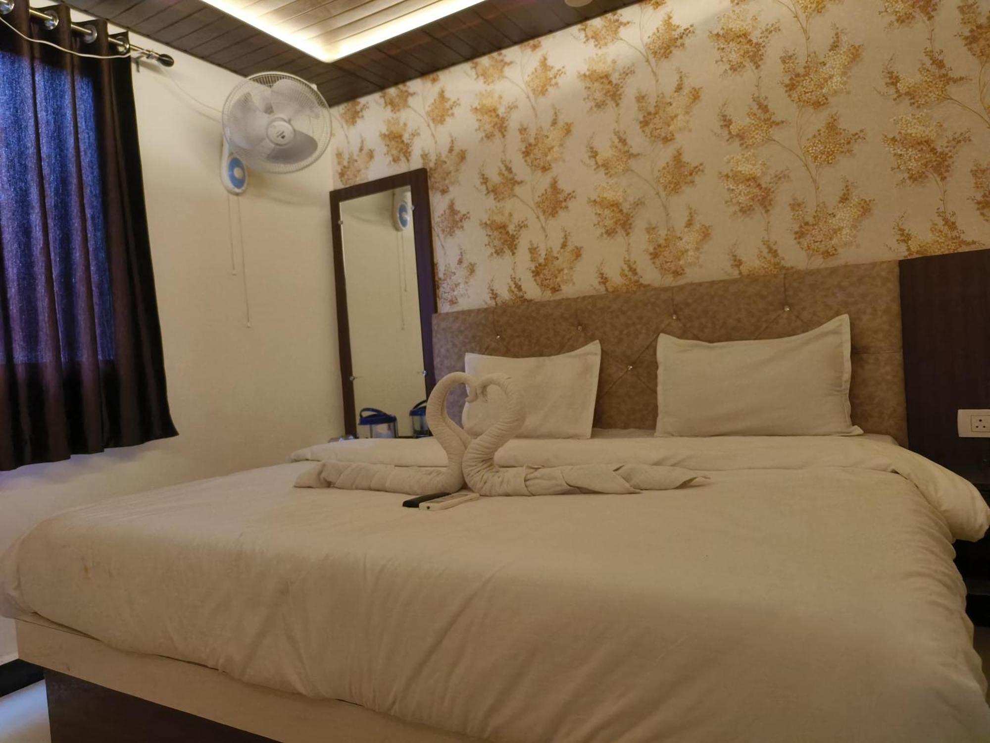 Hotel Jain Shree Уджайн Екстериор снимка